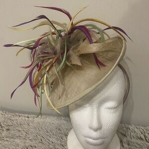 Elegant Beige Fascinator with Multicolor Feathers